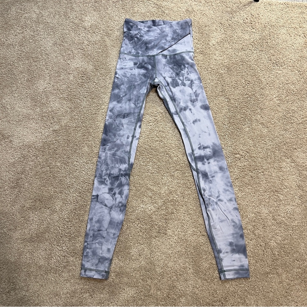 Women’s Lululemon Align NULU Criss Cross Waist Size 0